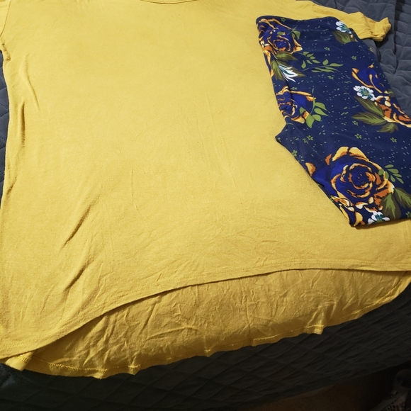 Lularoe Irma and leggings - Picture 4 of 4